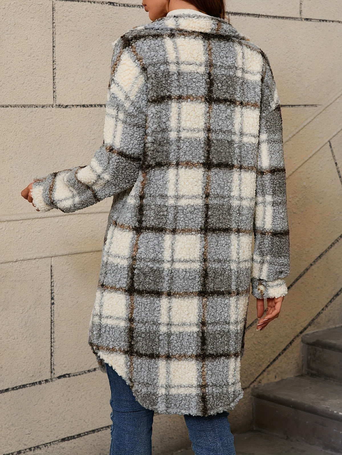 AMARA | CHAQUETA SUAVE DE PELUCHE