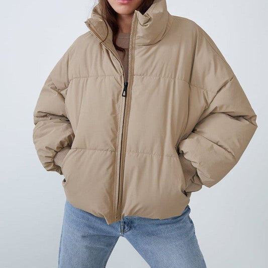 MARCELLA | CHAQUETA ACOLCHADA CON CUELLO Y CREMALLERA