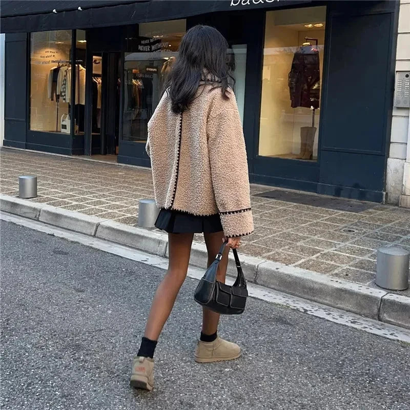 MICHELLE | CHAQUETA ELEGANTE DE BORREGUITO