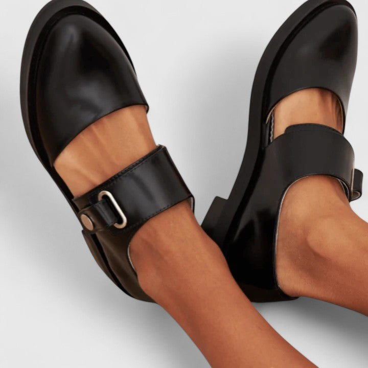ISABELLE | ZAPATOS MERCEDITAS ANCHOS CON HEBILLA