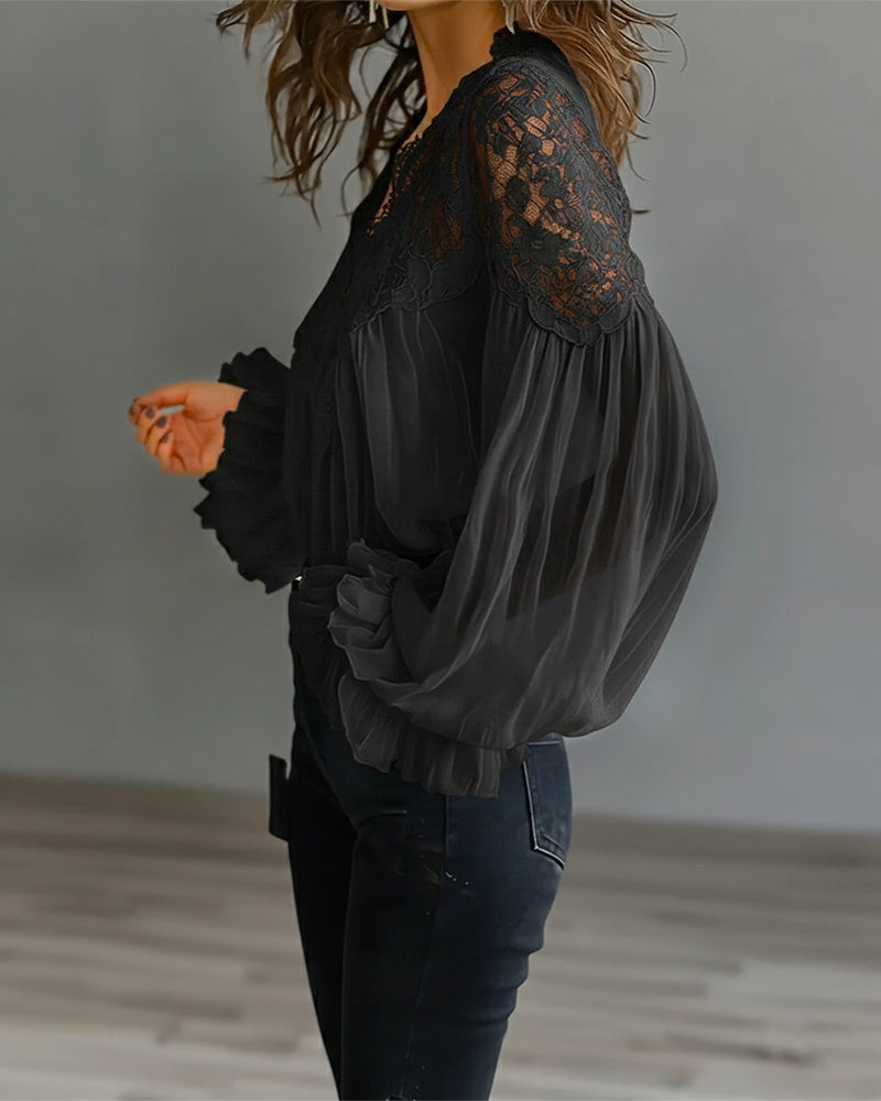 BLUSA ENCAJE PATCHWORK CUELLO DE V