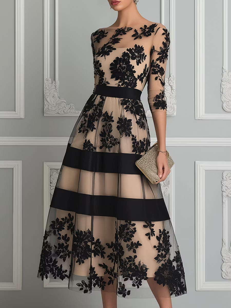 VESTIDO ELEGANTE DE CORTE ENCAJE NEGRO