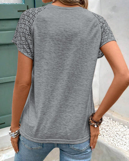 CAMISETA LISO COLOR CALADO CUELLO REDONDO AJUSTADO