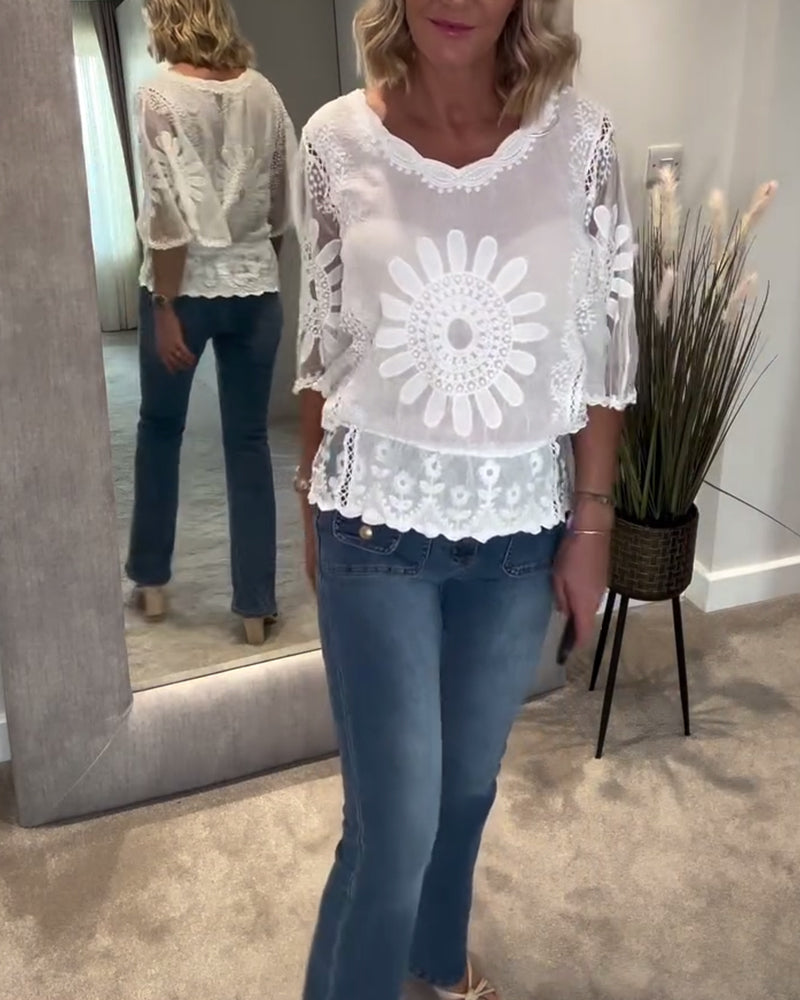 BLUSA BORDADA MURCIÉLAGO ENCAJE