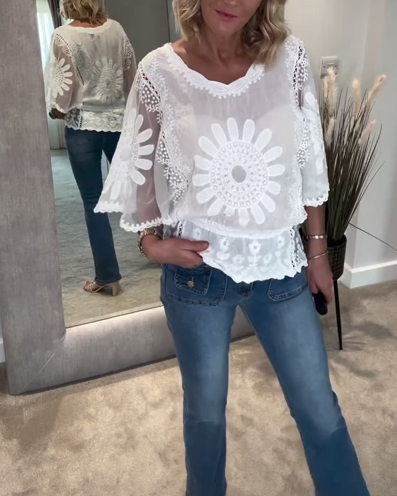 BLUSA BORDADA MURCIÉLAGO ENCAJE