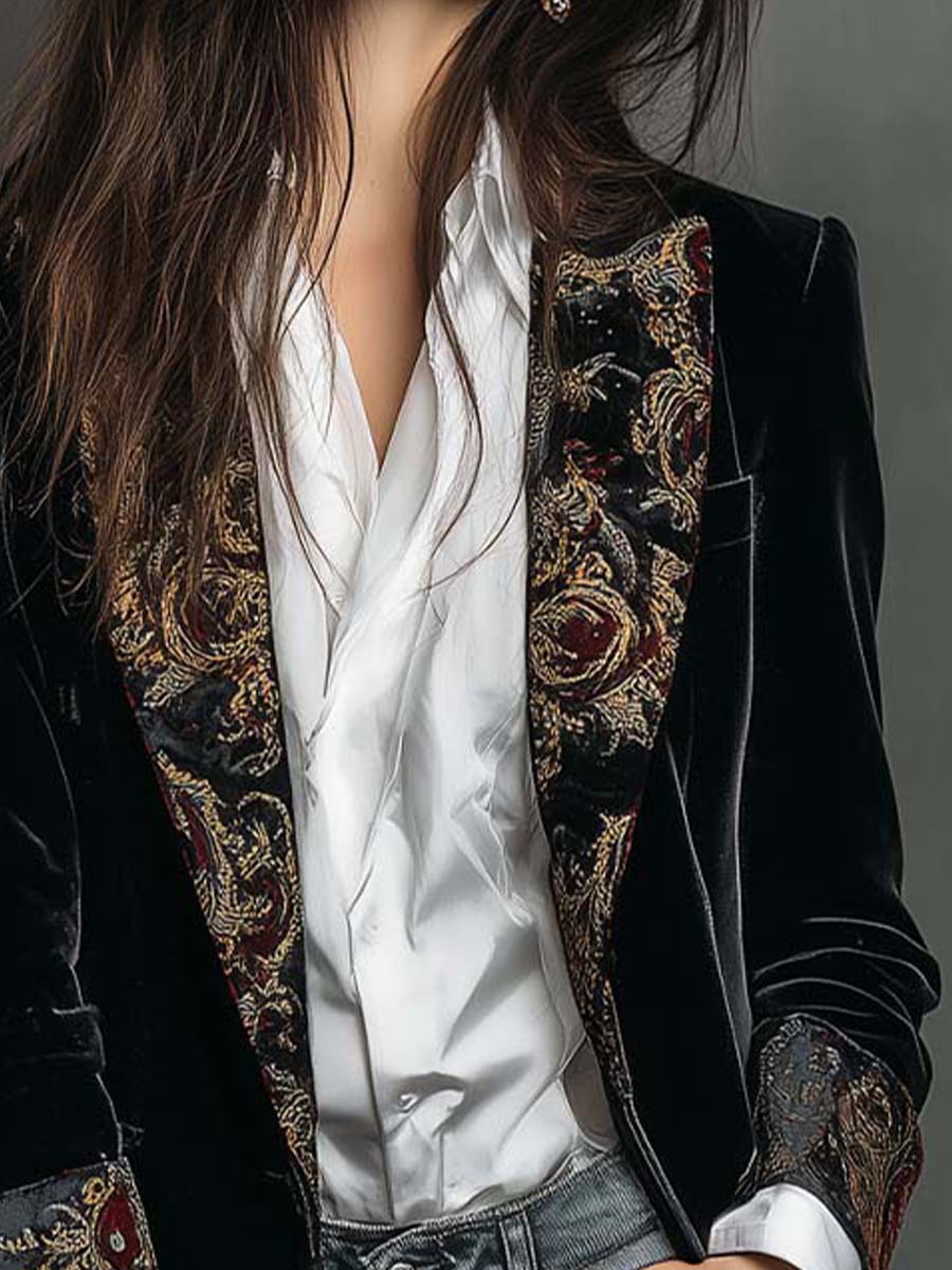 LÉONTINE | BLAZER NEGRO ENTALLADO CON ESTAMPADO BARROCO