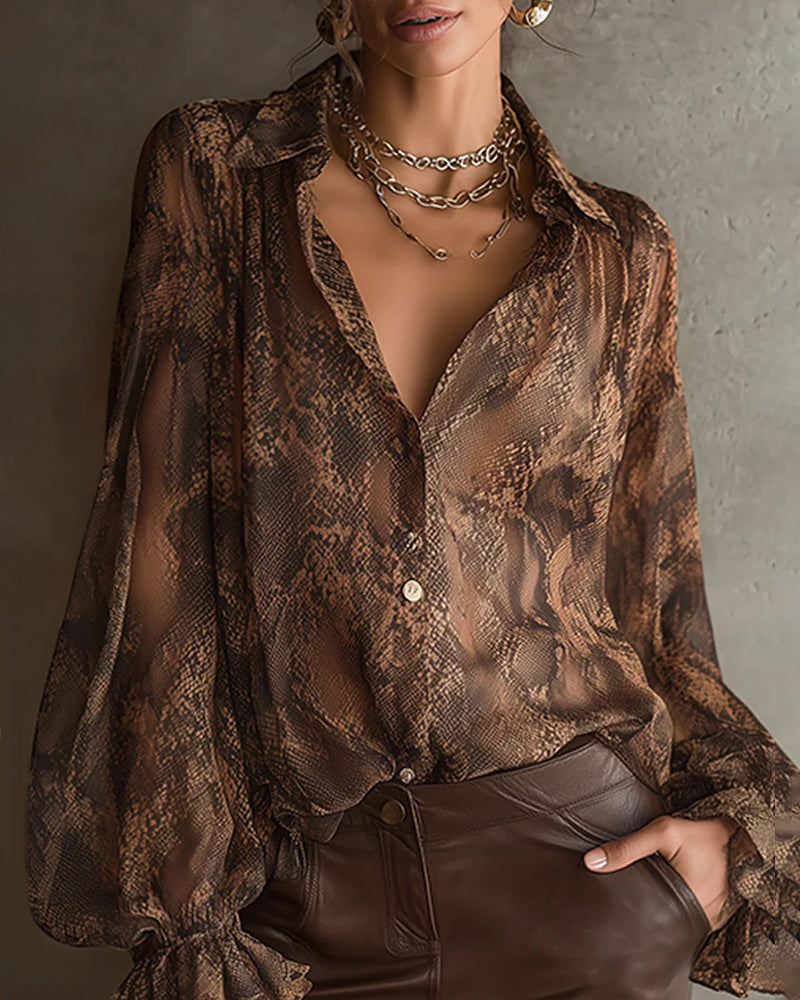 BLUSA CON LA MODERNO MANGA VOLANTE ESTAMPADA