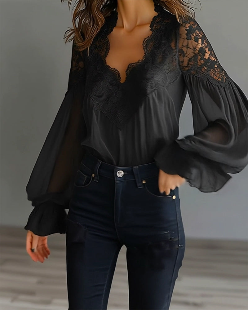 BLUSA ENCAJE PATCHWORK CUELLO DE V
