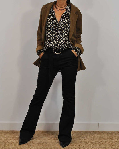 BLUSA CASUAL CON CUELLO DE V
