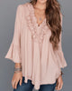 BLUSA ELEGANTE ESCOTE V VOLANTE