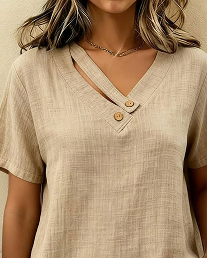 CAMISETA ABULLONADO CUELLO DE V