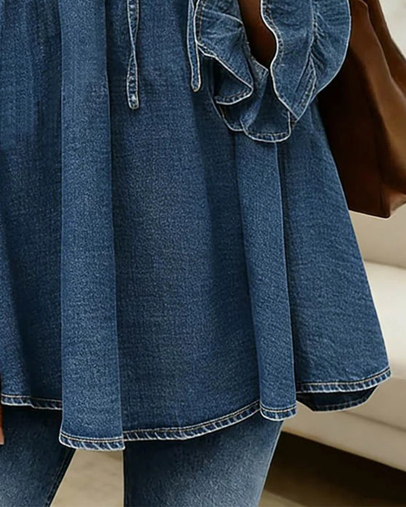 BLUSA CON LAZO CON VOLANTES DE DENIM CUELLO REDONDO