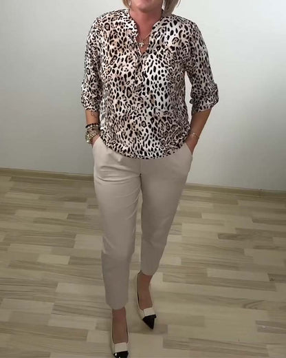BLUSA CUELLO BEBÉ MODERNO LEOPARDO
