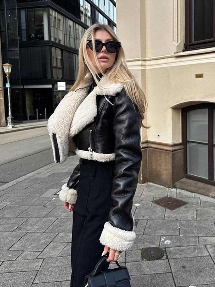 GENAYA | CHAQUETA CORTA CON CUELLO DE PELO