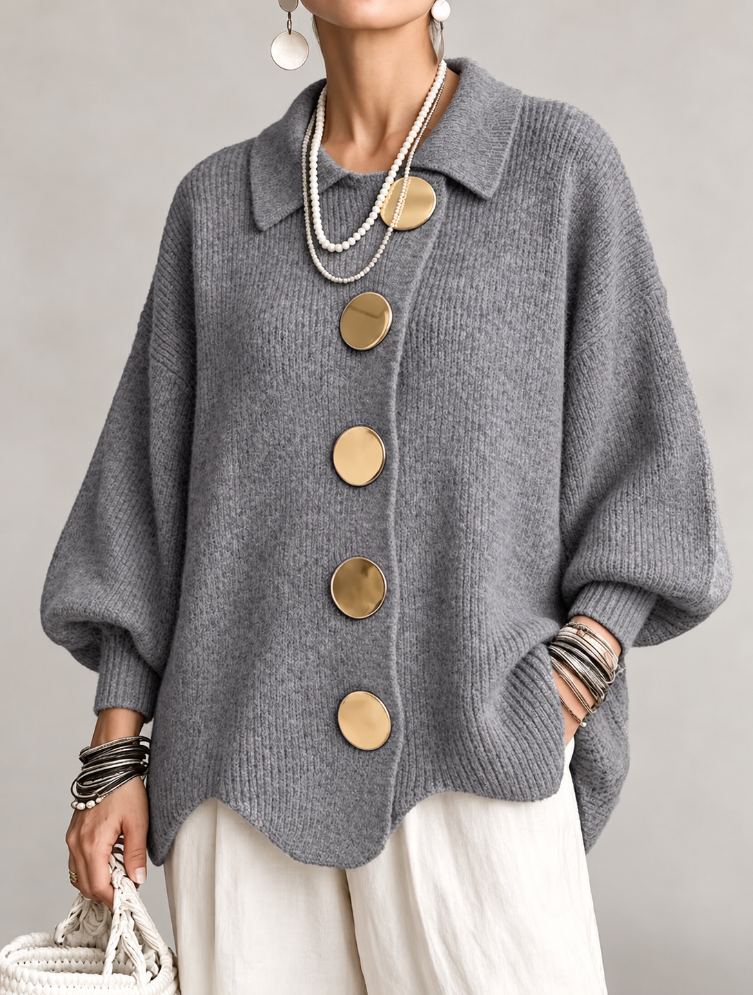 ISADORA | CÁRDIGAN OVERSIZE CON CUELLO Y GRANDES BOTONES METÁLICOS