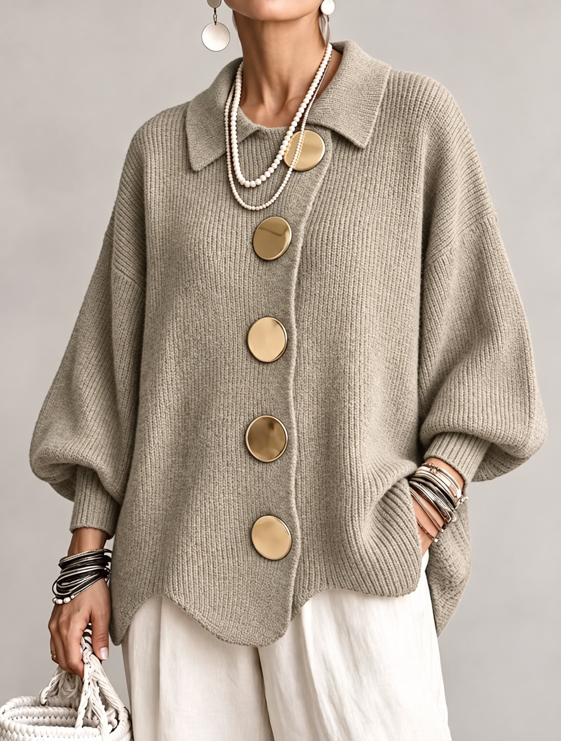 ISADORA | CÁRDIGAN OVERSIZE CON CUELLO Y GRANDES BOTONES METÁLICOS