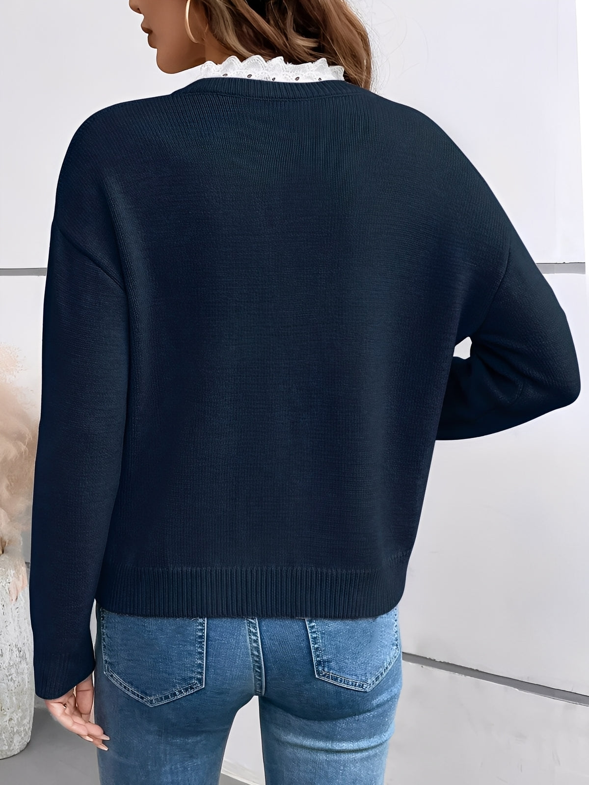 CÉLINE | JERSEY ELEGANTE CON CUELLO DE ENCAJE Y TACTO DE CACHEMIRA