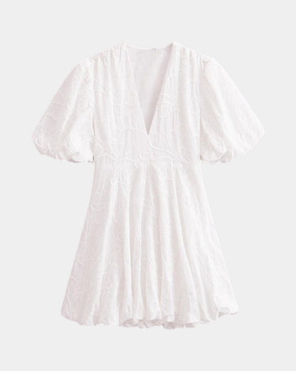 ANASTASIA | MINIVESTIDO BORDADO CON MANGAS DE VOLANTE