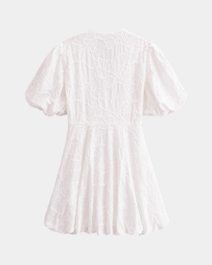 ANASTASIA | MINIVESTIDO BORDADO CON MANGAS DE VOLANTE