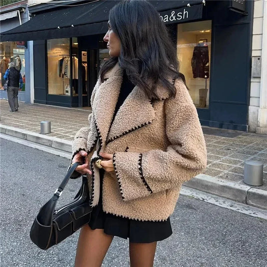 MICHELLE | CHAQUETA ELEGANTE DE BORREGUITO