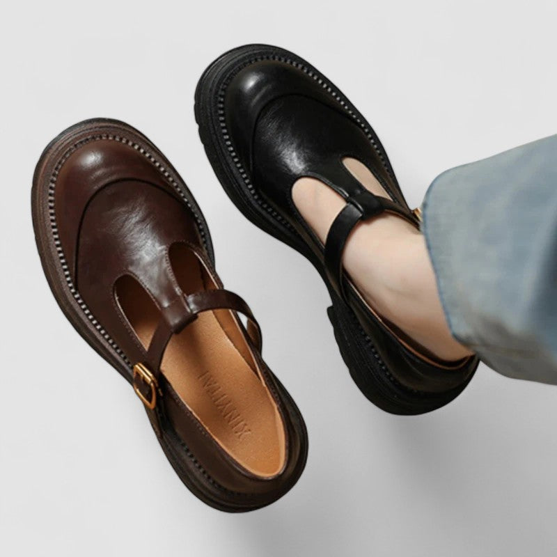 CHLOÉ | ZAPATOS CON CORREA EN T Y SUELA DENTADA
