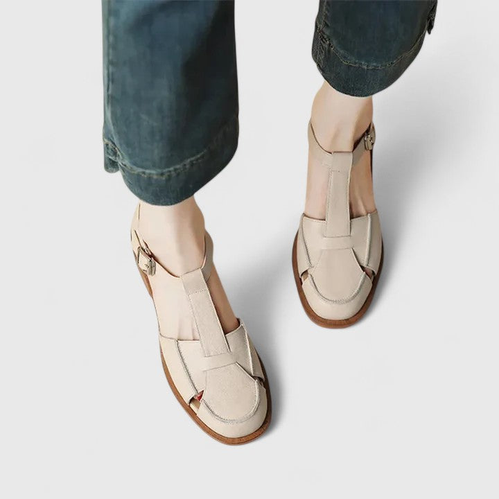 MANON | SANDALIAS CERRADAS CON CORREA