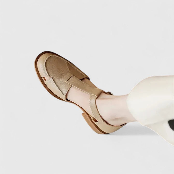 MANON | SANDALIAS CERRADAS CON CORREA