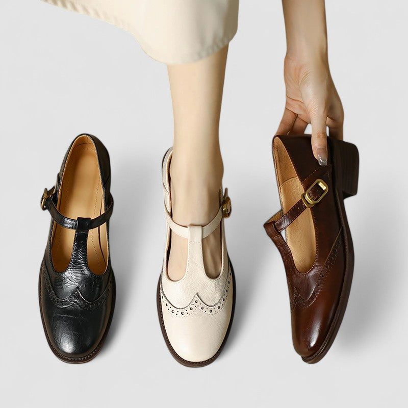 MARGOT | ZAPATOS CON CORREA EN T Y PERFORACIONES