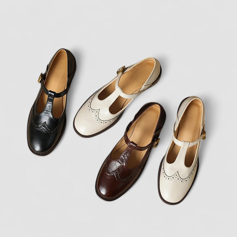 MARGOT | ZAPATOS CON CORREA EN T Y PERFORACIONES