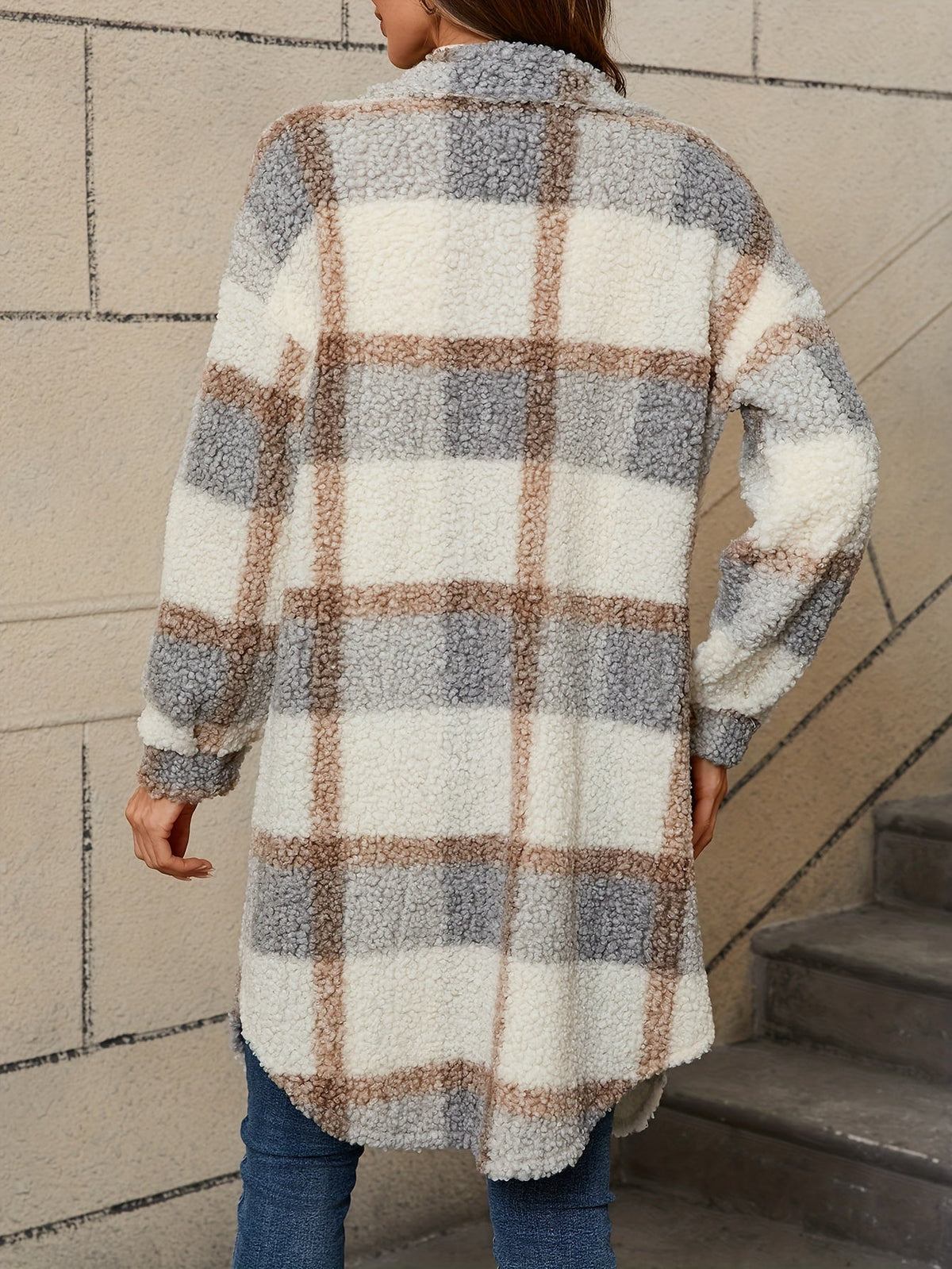 AMARA | CHAQUETA SUAVE DE PELUCHE