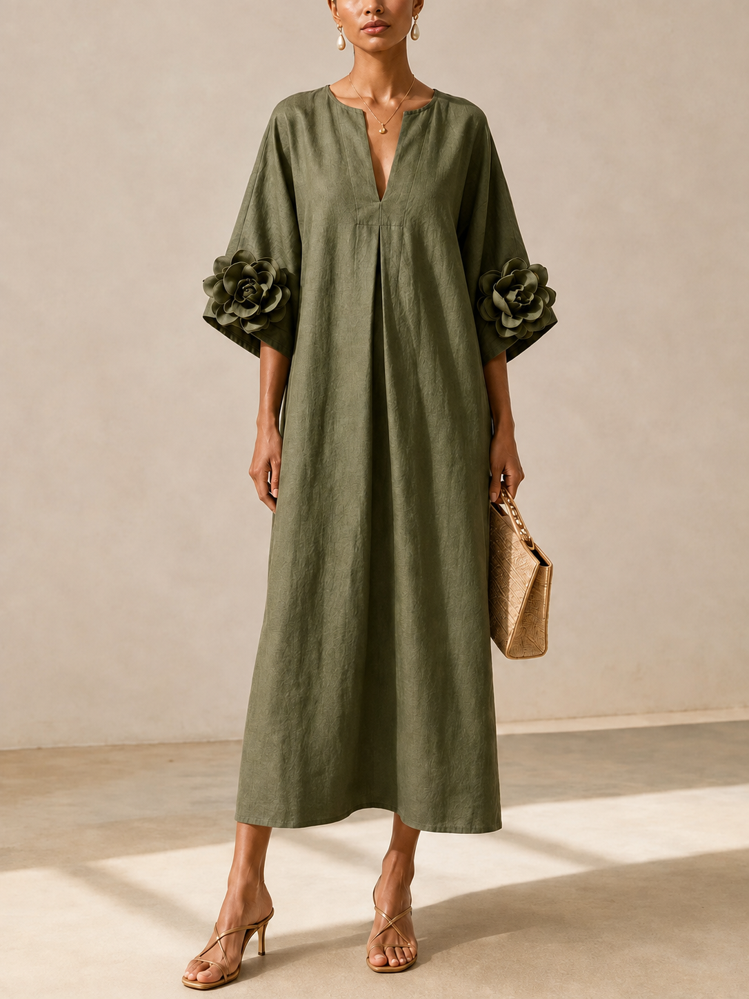 VESTIDO  VERDE OLIVA CON ESCOTE EN V Y MANGAS FLORALES LLAMATIVAS