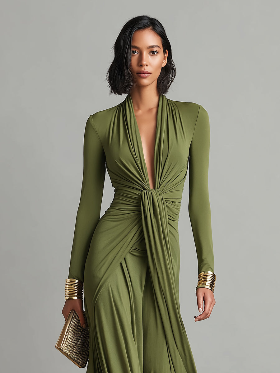 SOLÈNE | VESTIDO LARGO DE SEDA VERDE OLIVA CON ESCOTE EN V PROFUNDO