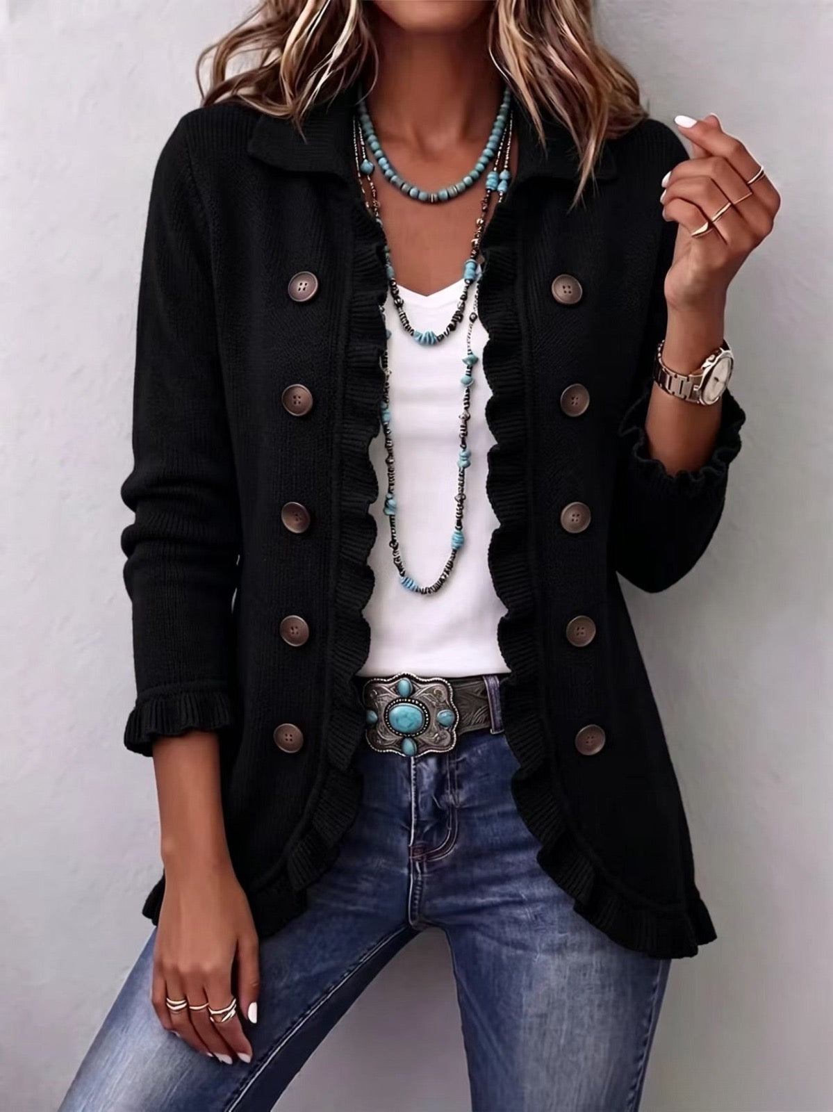CAMILA | CHAQUETA DE PUNTO NEGRO CON VOLANTES