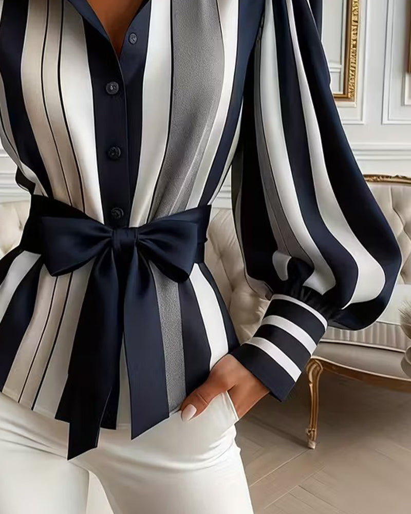 BLUSA CON MANGAS ABULLONADAS A RAYAS CON CUELLO